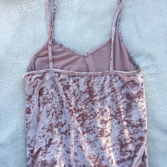 Pink top - Picture 3 of 3